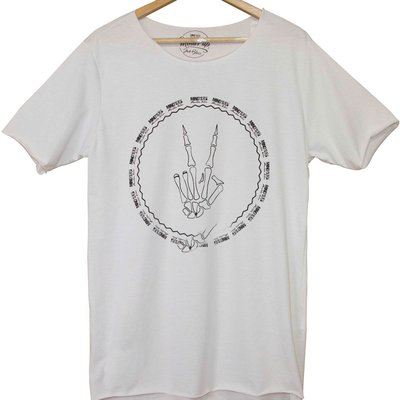 Camiseta LongLine Paz e Amor Caveira Branco